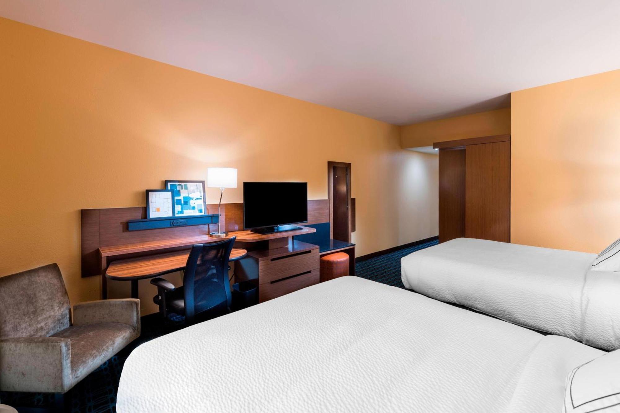 Fairfield Inn & Suites By Marriott Dallas Waxahachie Exterior photo