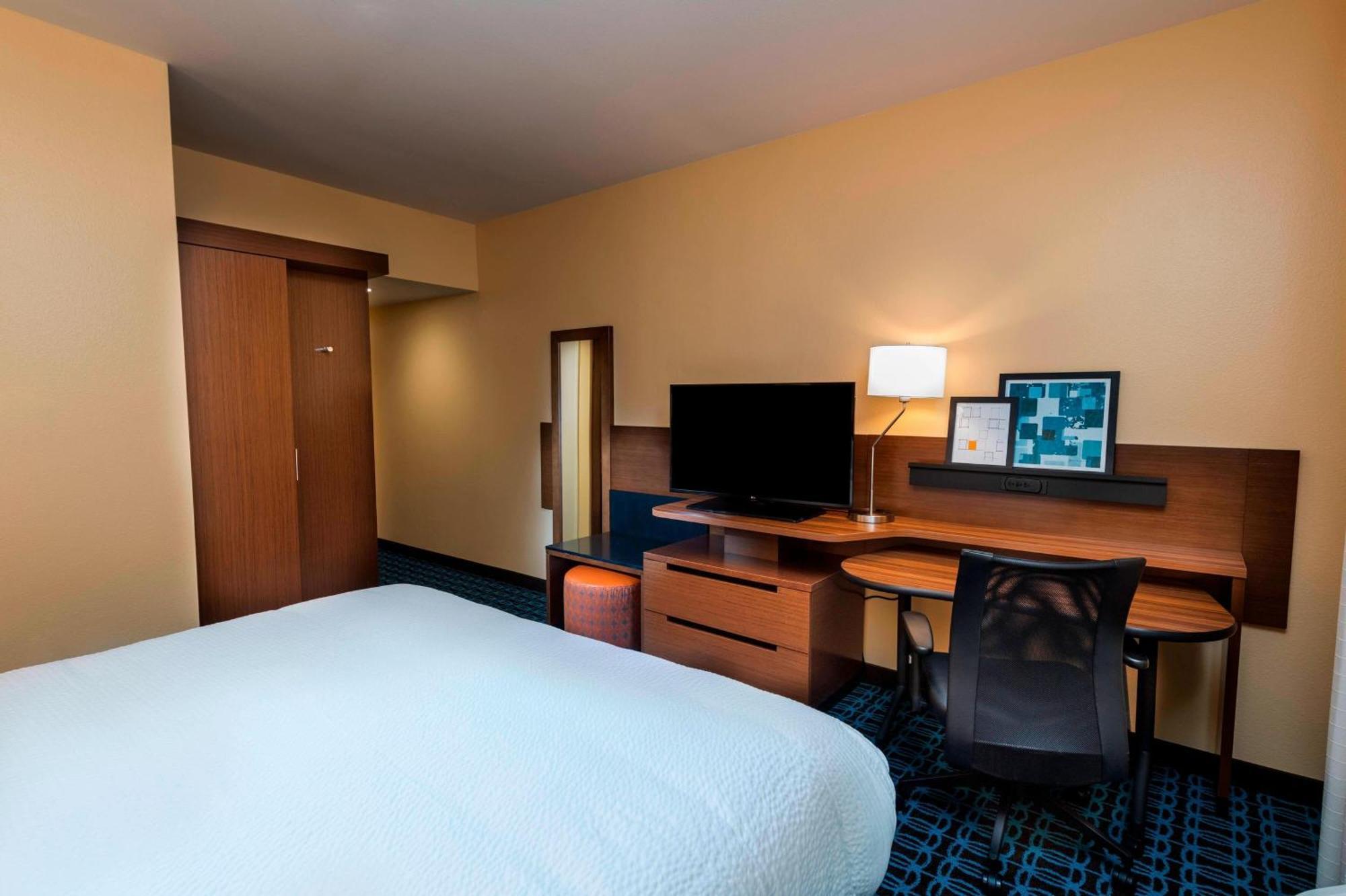Fairfield Inn & Suites By Marriott Dallas Waxahachie Exterior photo