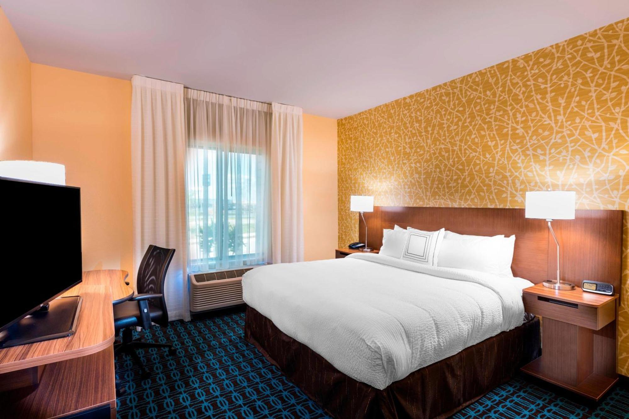 Fairfield Inn & Suites By Marriott Dallas Waxahachie Exterior photo