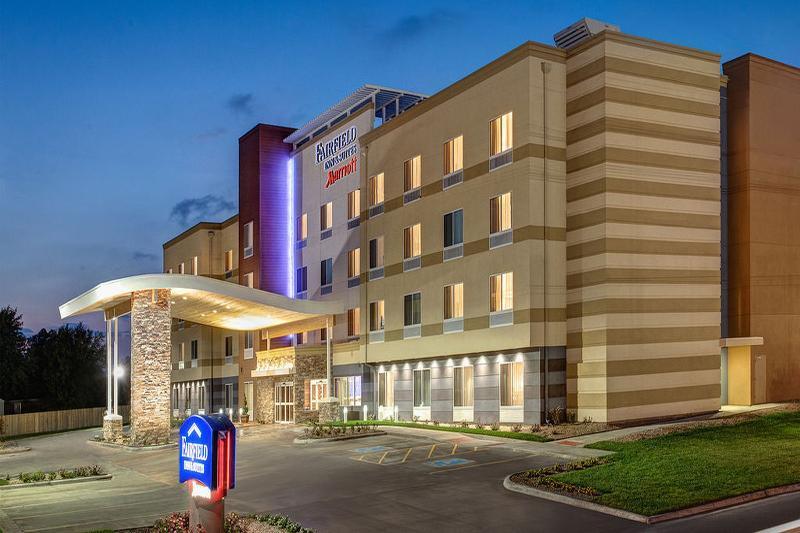 Fairfield Inn & Suites By Marriott Dallas Waxahachie Exterior photo